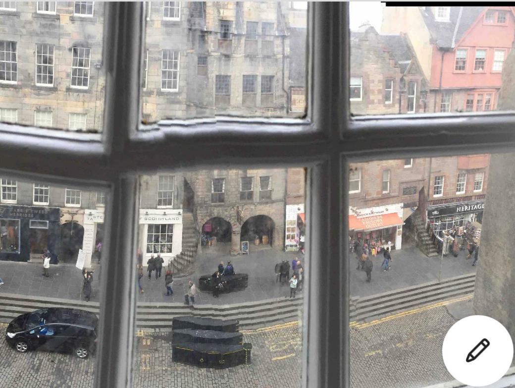 Old Town View Apartment Edinburgh Exterior photo
