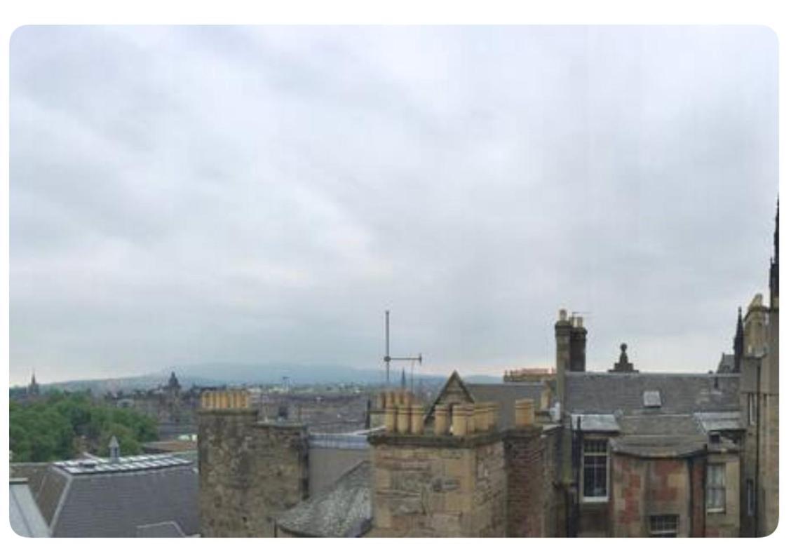 Old Town View Apartment Edinburgh Exterior photo