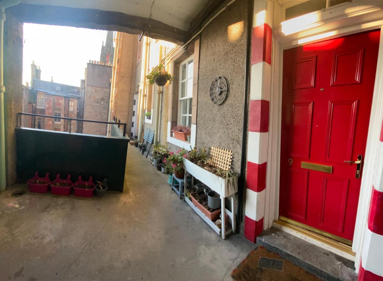 Old Town View Apartment Edinburgh Exterior photo